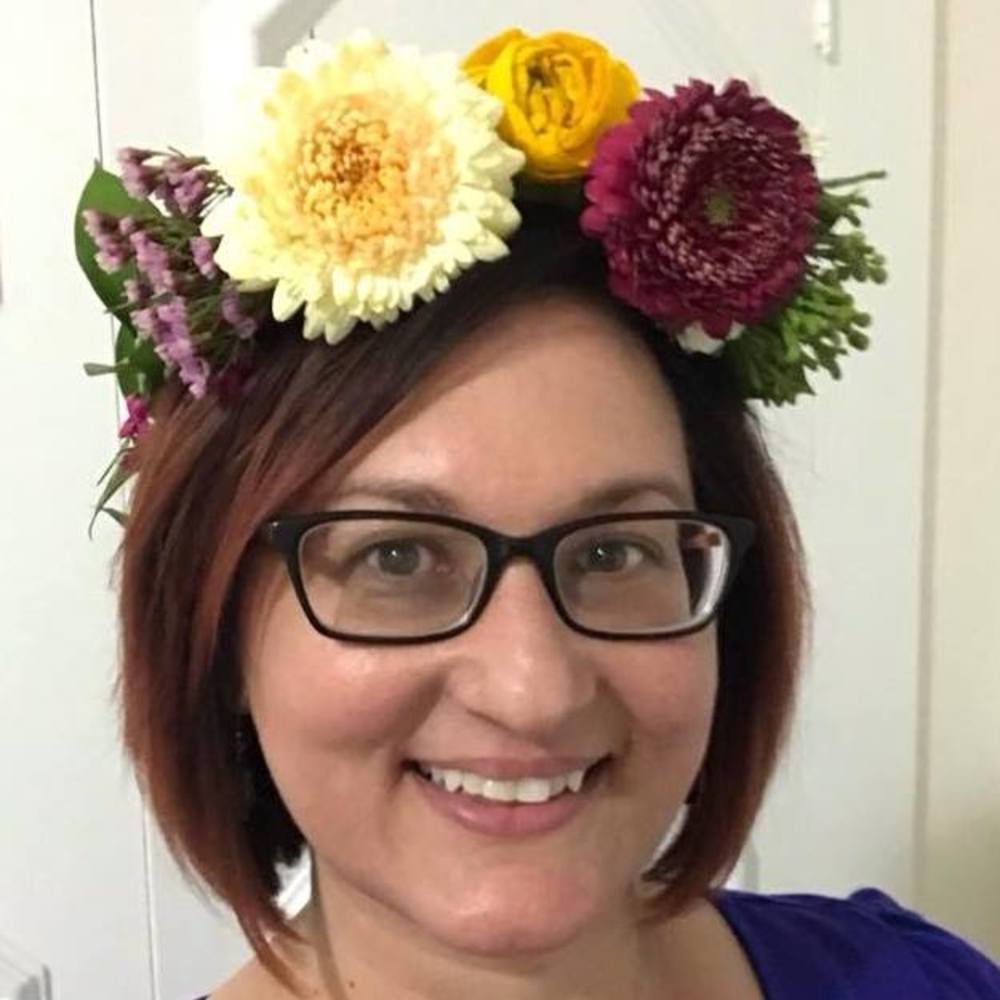 Meet your Posher, Crystal